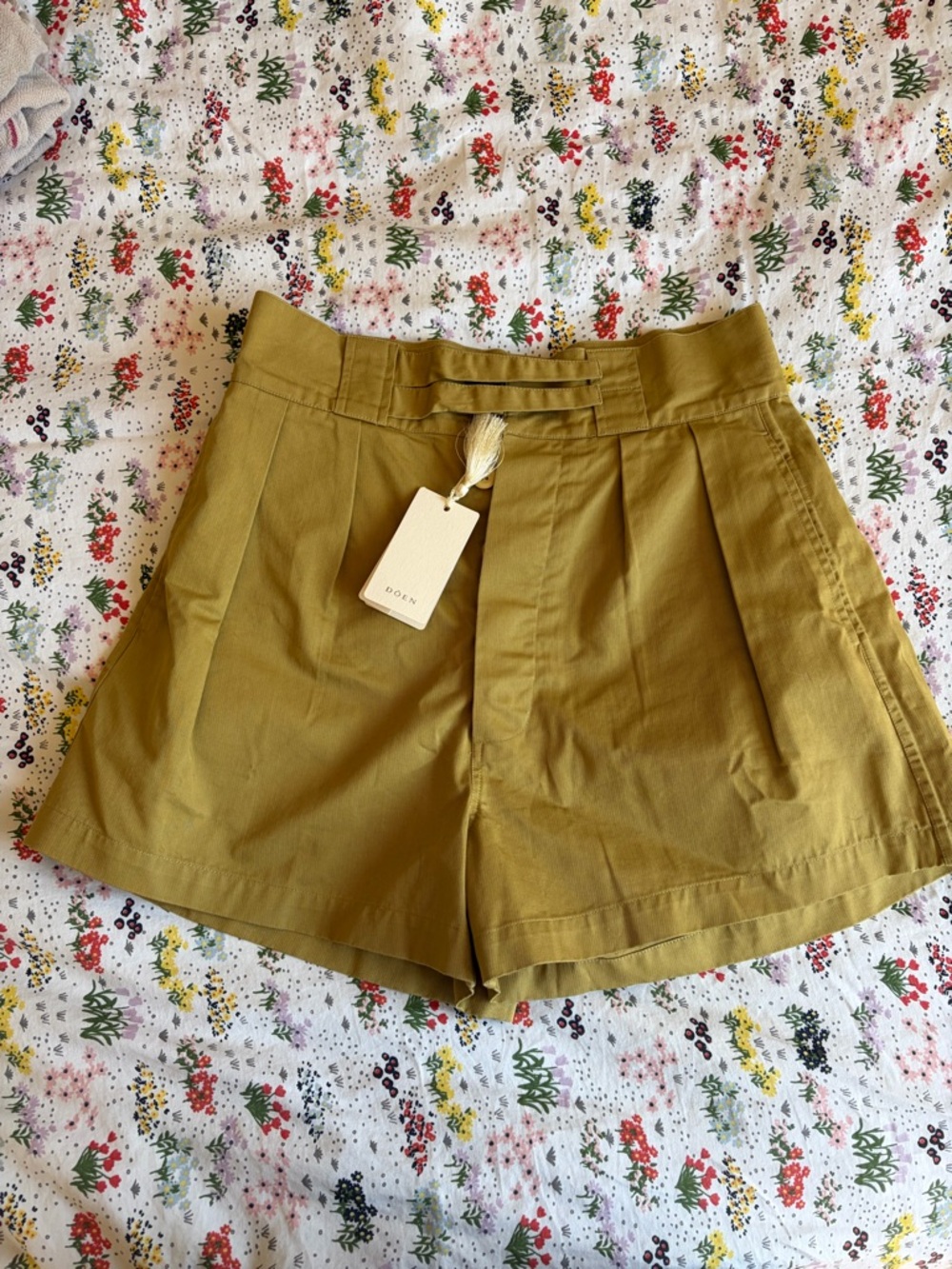 Doen Heron Shorts High-Waist Pleated Women's Shorts